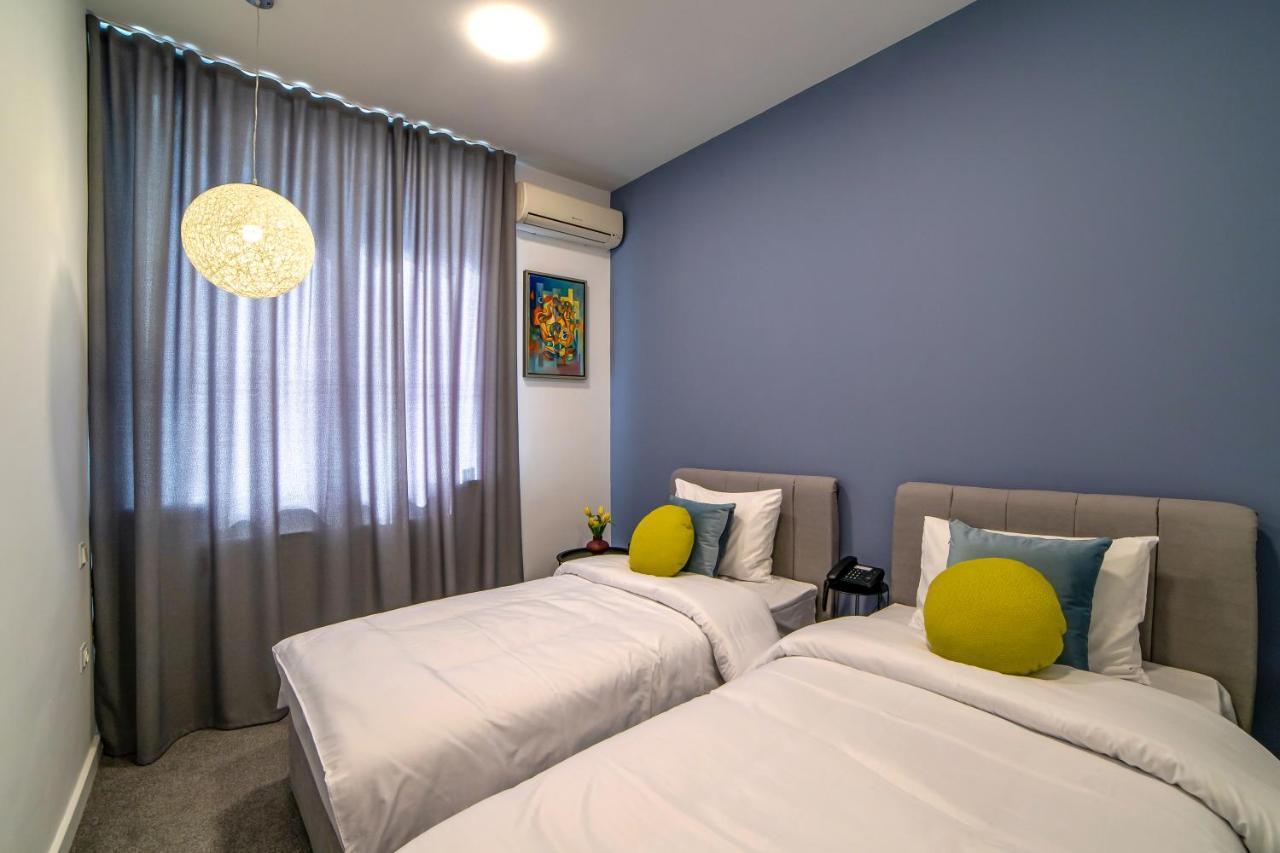Aurora Hotel By Benefice Erivan Exterior foto